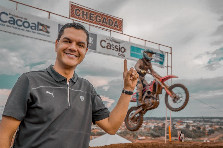 CÁSSIO GOIS: Abertura do Motocross em Cacoal é um sucesso com o apoio do deputado